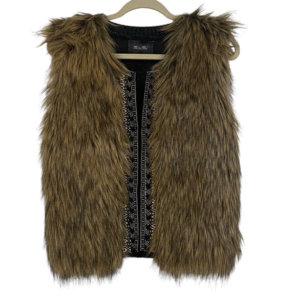 Miss Me Faux Fur Sweater Vest - Picture 2 of 6